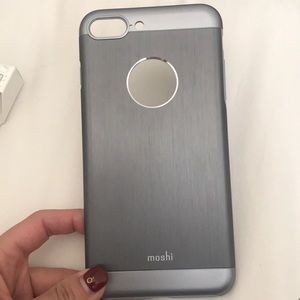 Moshi iphone 7 or 8 plus metallic case